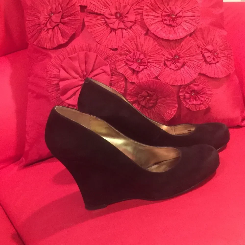 Black platform wedges